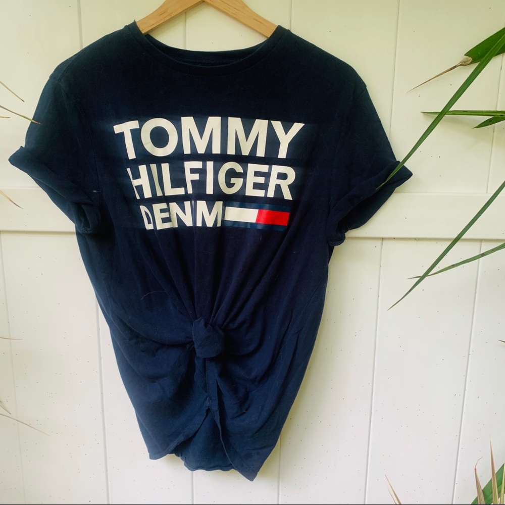 vtg vsco 90s Tommy Hilfiger crop graphic baby tee - Picture 4 of 5